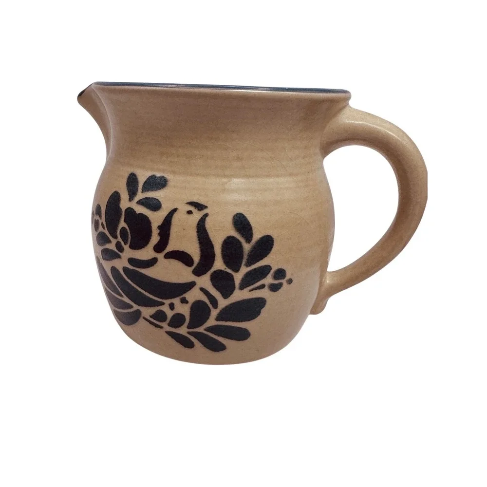 Pfaltzgraff Yorktowne Stoneware Pitcher 48 oz Blue Bird Floral Tan‎ 550 Vintage
